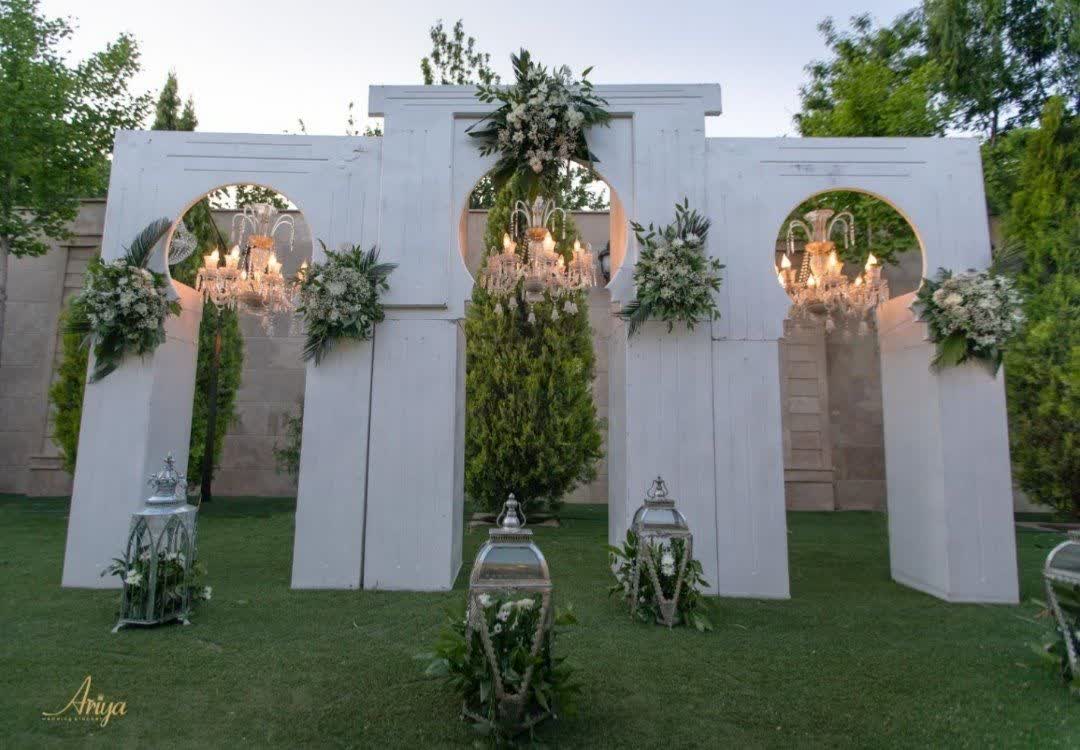 باغ عمارت لوکس